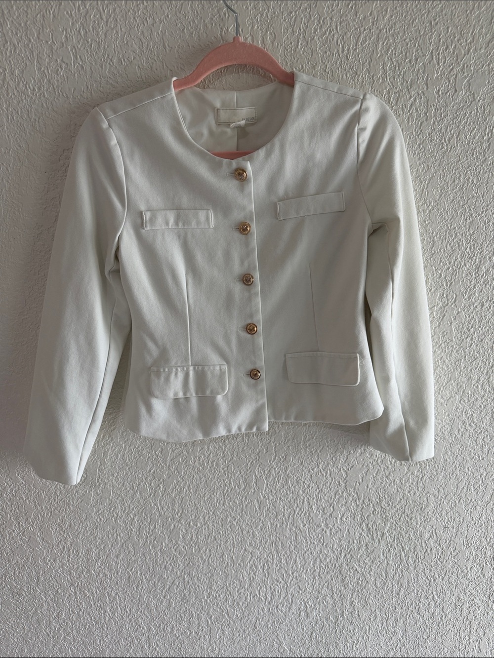 Cropped Collarless White Button Jacket with Gold Buttons